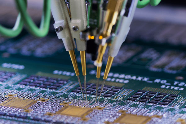 4080  Automatic Flying Probe Tester - 8x Flying Heads