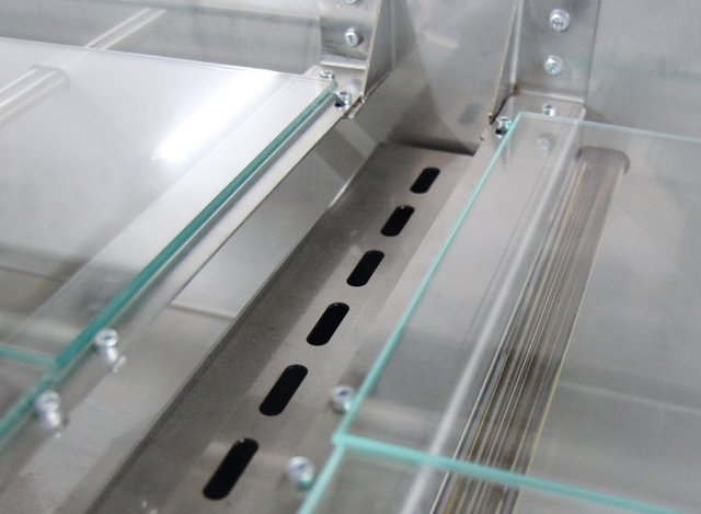 Exhaust system and integrated extraction